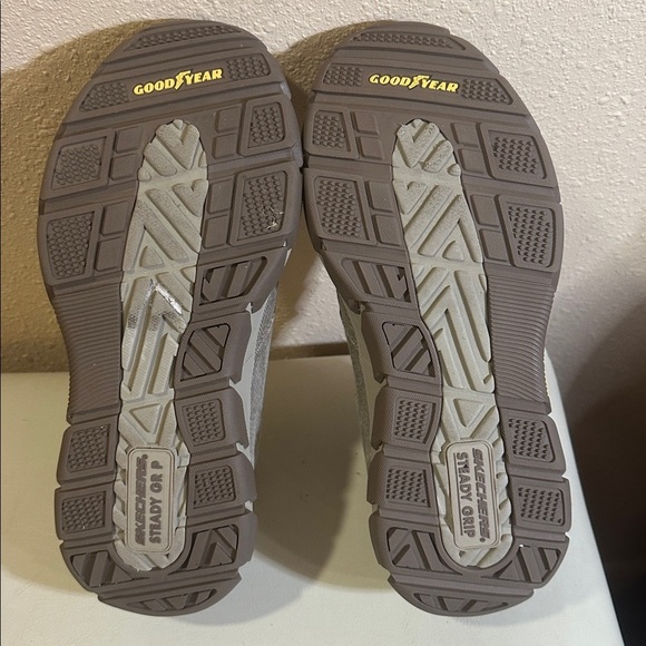 Sketchers Men’s Respected-Fallston. Size 9 1/2 main image 4